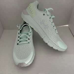 Under Armor Woman Sneakers Size 11